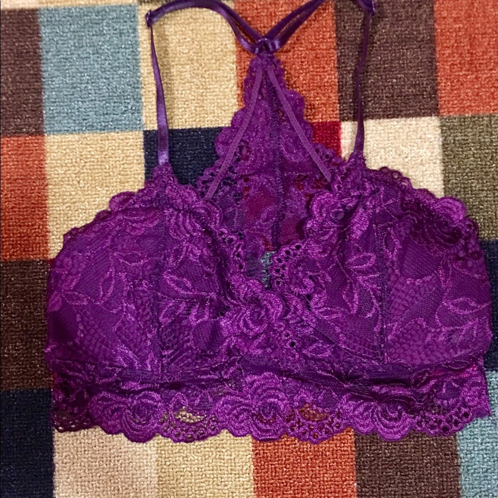 Floral Lace Racerback Bracelet Crop Top
